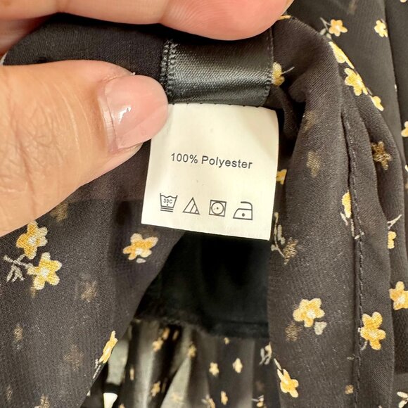 Ditsy Floral Black and Yellow Ruffle Hem Mini Skirt 2XL - Picture 9 of 11